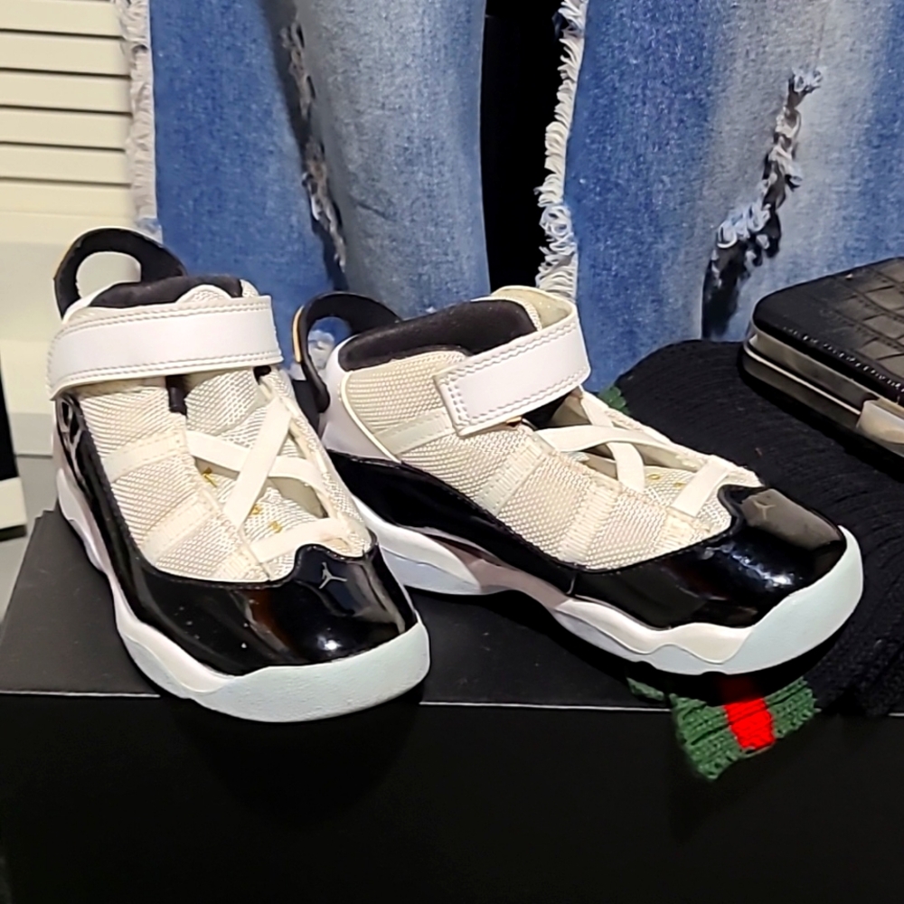 Air Jordans 6 Rings